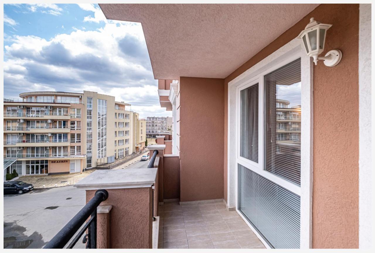 Casa Rossa 2 Lägenhet Slăntjev Brjag Exteriör bild